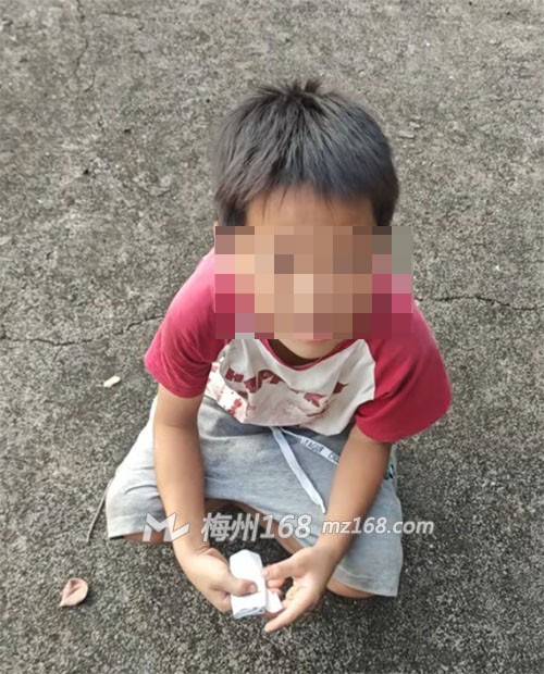 兴宁一9岁小孩不能上学！家长不愿意？到底为何？